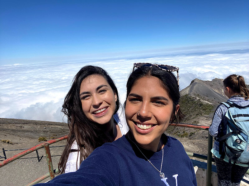 Becca Hernandez ’20 and Hannah Martinez ’20 in Costa Rica